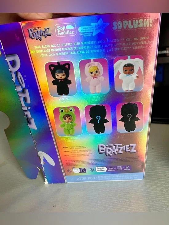 BRATZ BRATZIEZ ICONZ SERIEZ PLUSH
KEYCHAIN BLIND BOX - YASMIN New in box - Picture 4 of 8